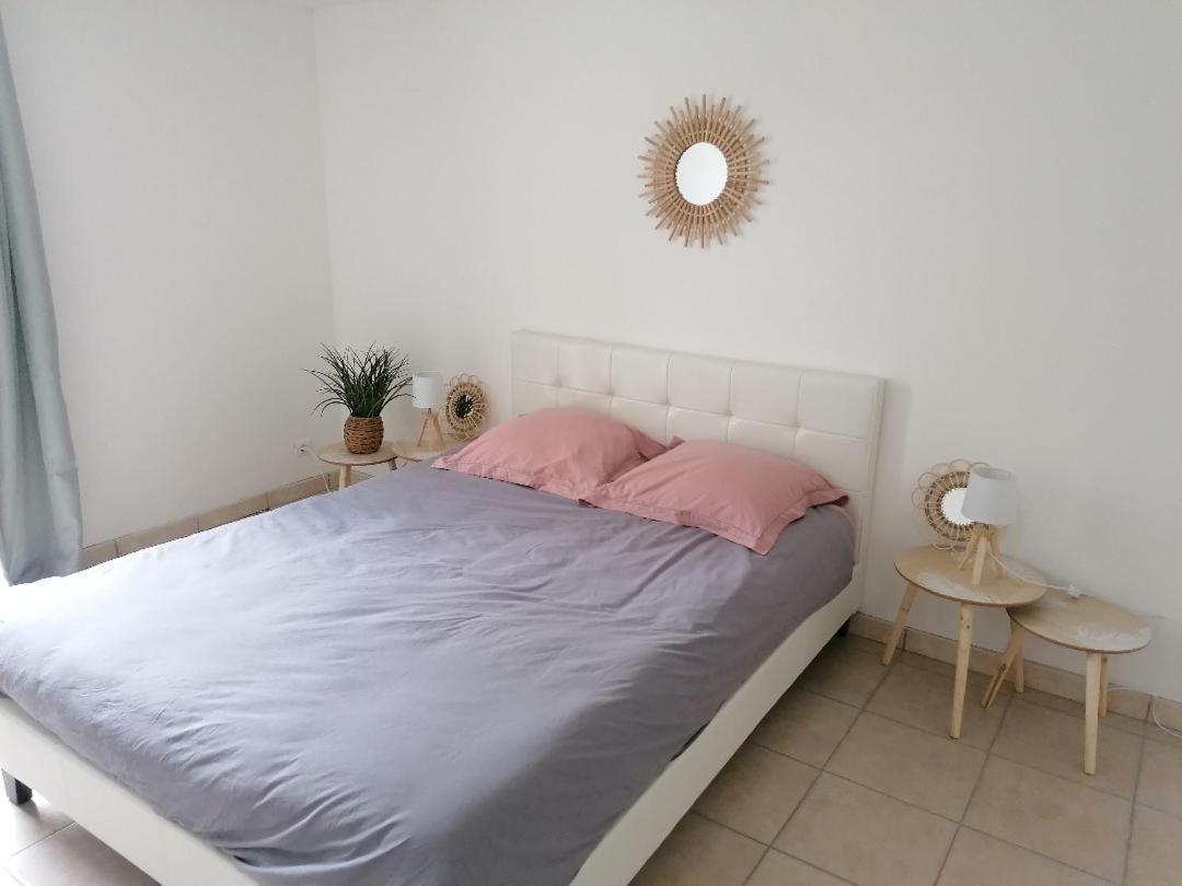 Studio "Douceur Angevine" Hotel Saint-Jean-des-Mauvrets Екстериор снимка