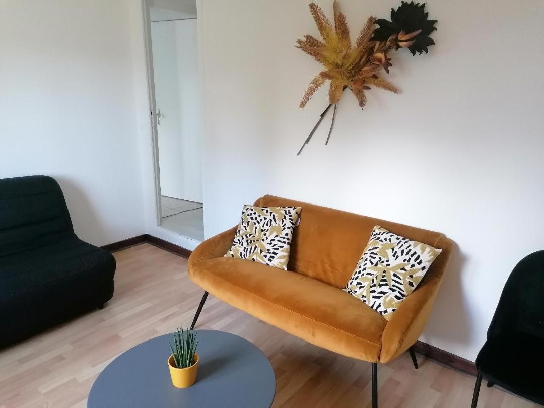 Studio "Douceur Angevine" Hotel Saint-Jean-des-Mauvrets Екстериор снимка